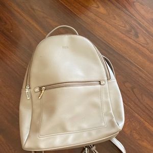 Roots backpack beige in Excellent condition
